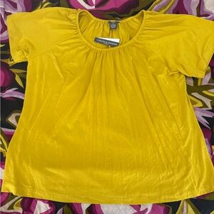 Chelsea & Theodore Bright Yellow Short Sleeve Scoop-Neck Top